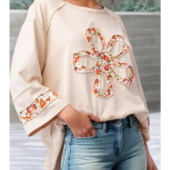 Floral Embroidered Cream Top - Picture 1 of 3
